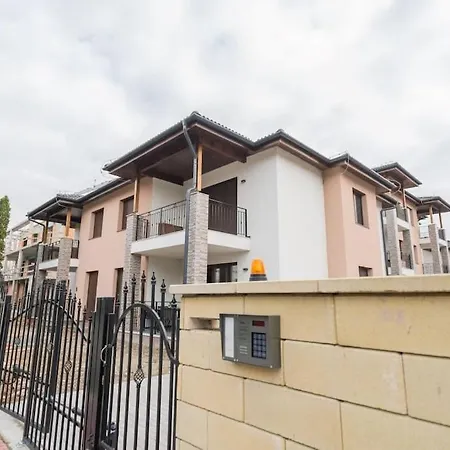 Apartment Honved 77 Ii. By Bltn Balatonlelle