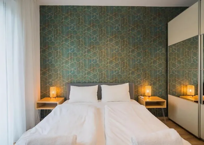 Honved 77 Ii. By Bltn *