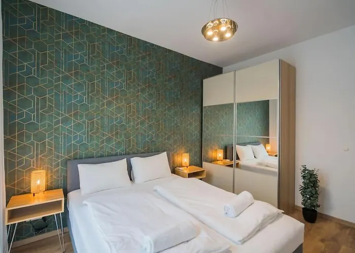 Honved 77 Ii. By Bltn Apartment